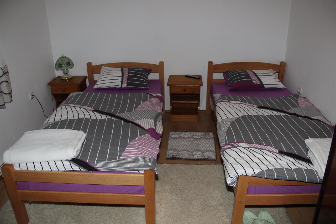 Vip Rooms Foca, Accommodation Foca, Foca Rooms 外观 照片