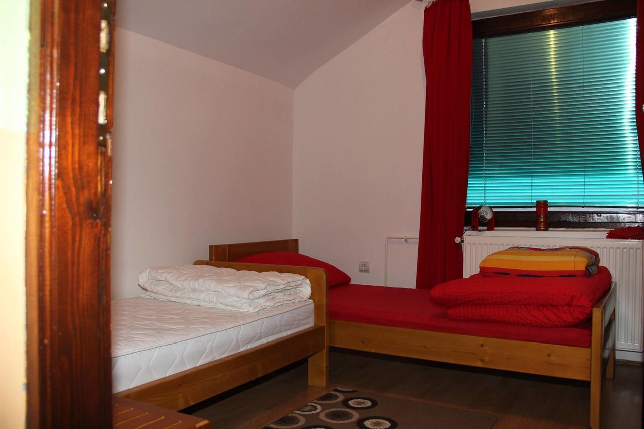 Vip Rooms Foca, Accommodation Foca, Foca Rooms 外观 照片