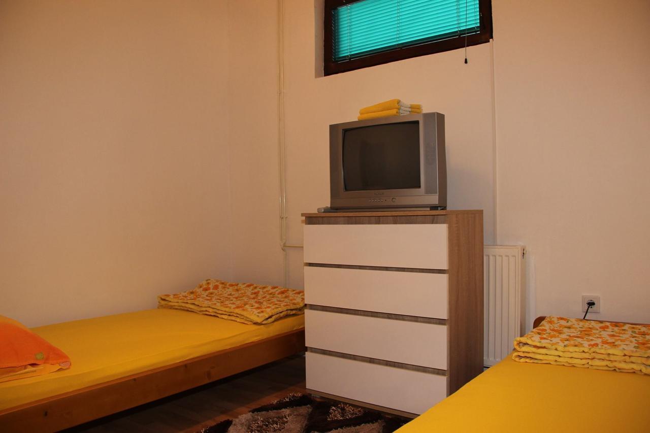 Vip Rooms Foca, Accommodation Foca, Foca Rooms 外观 照片