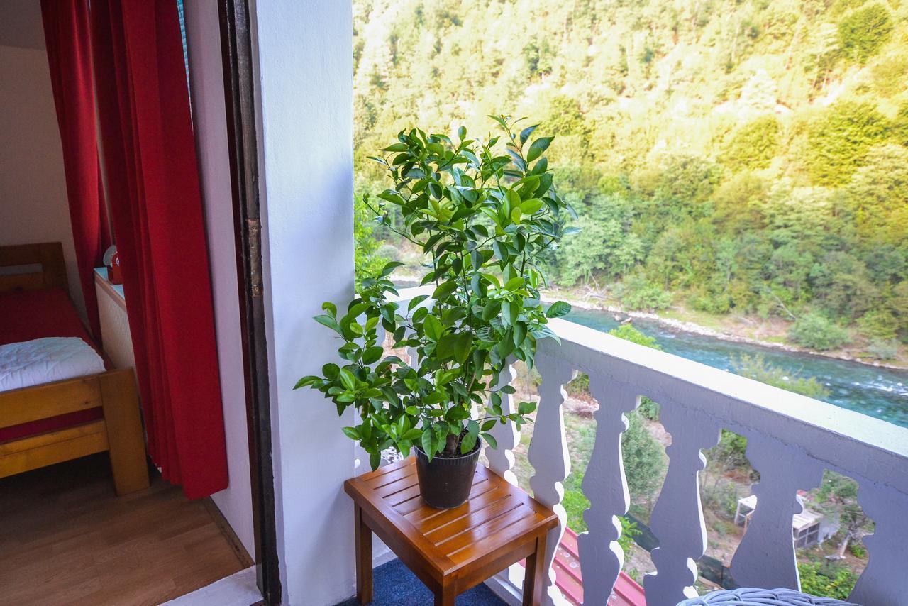 Vip Rooms Foca, Accommodation Foca, Foca Rooms 外观 照片