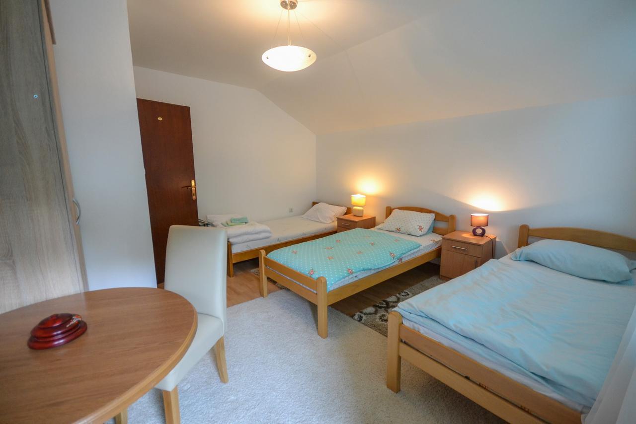 Vip Rooms Foca, Accommodation Foca, Foca Rooms 外观 照片