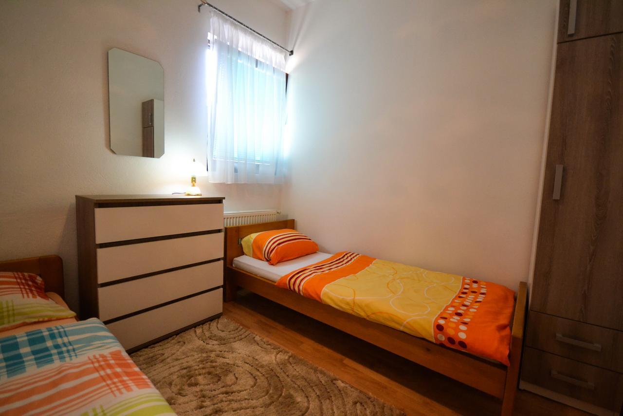 Vip Rooms Foca, Accommodation Foca, Foca Rooms 外观 照片