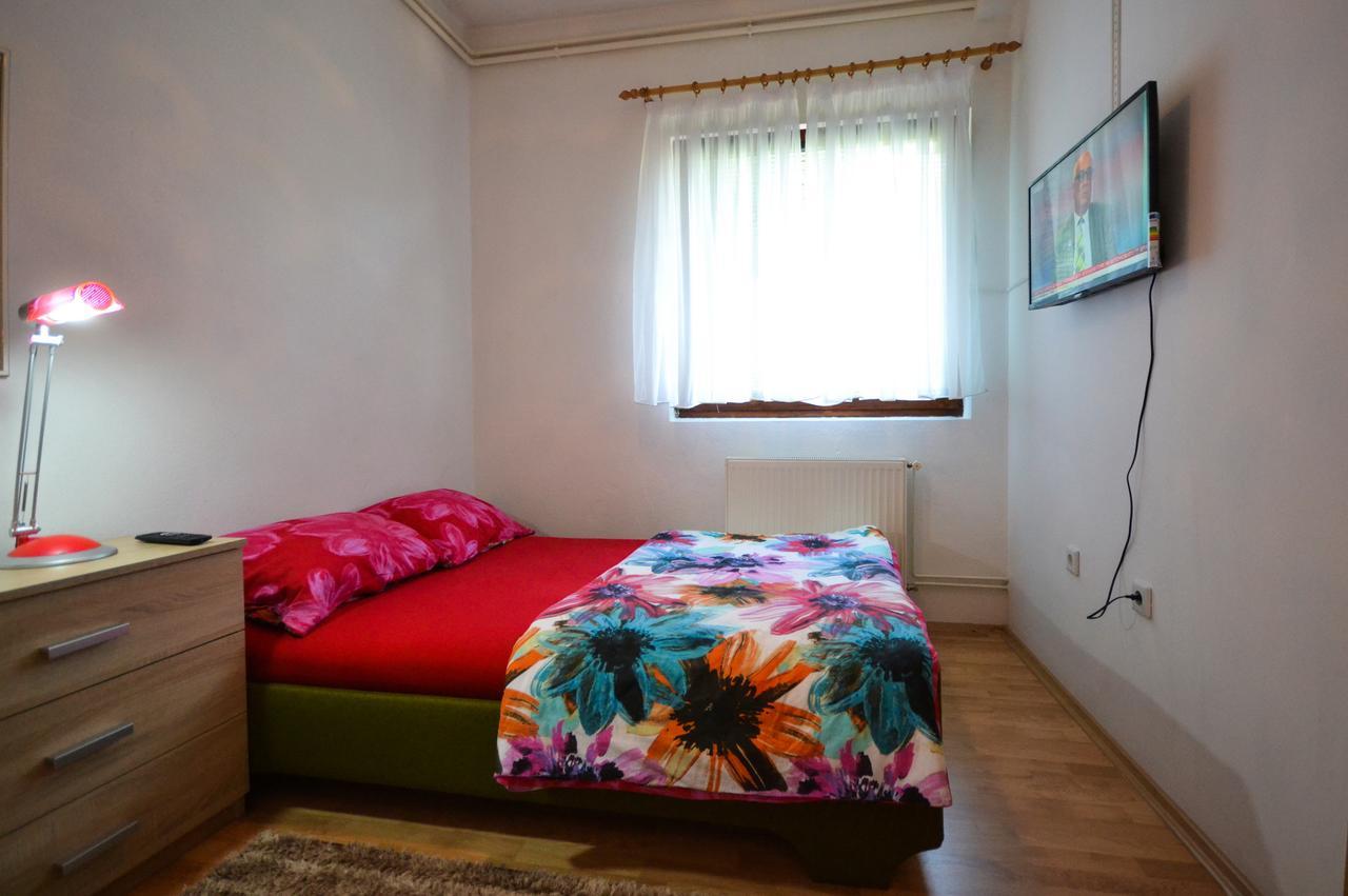 Vip Rooms Foca, Accommodation Foca, Foca Rooms 外观 照片